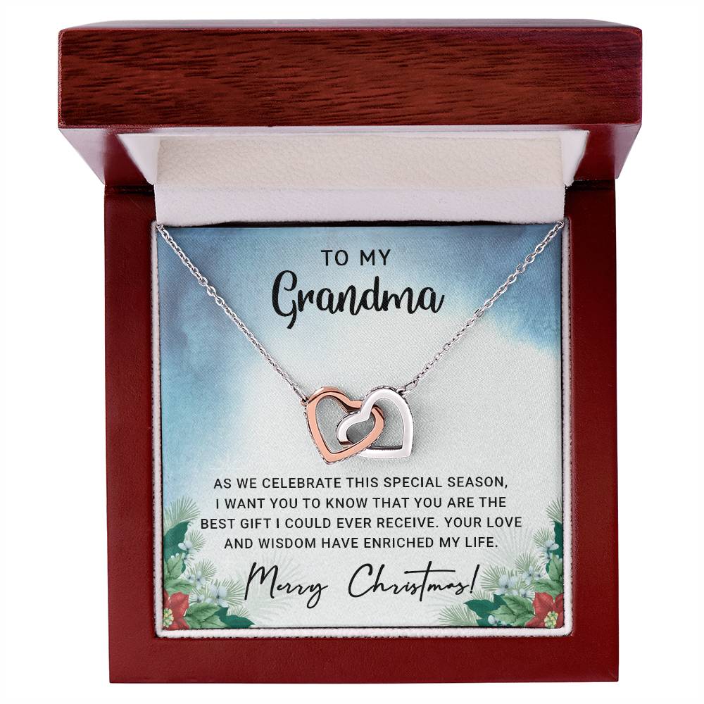 A Christmas Necklace for Grandma: Cherish Moments, Sparkle Memories A1089