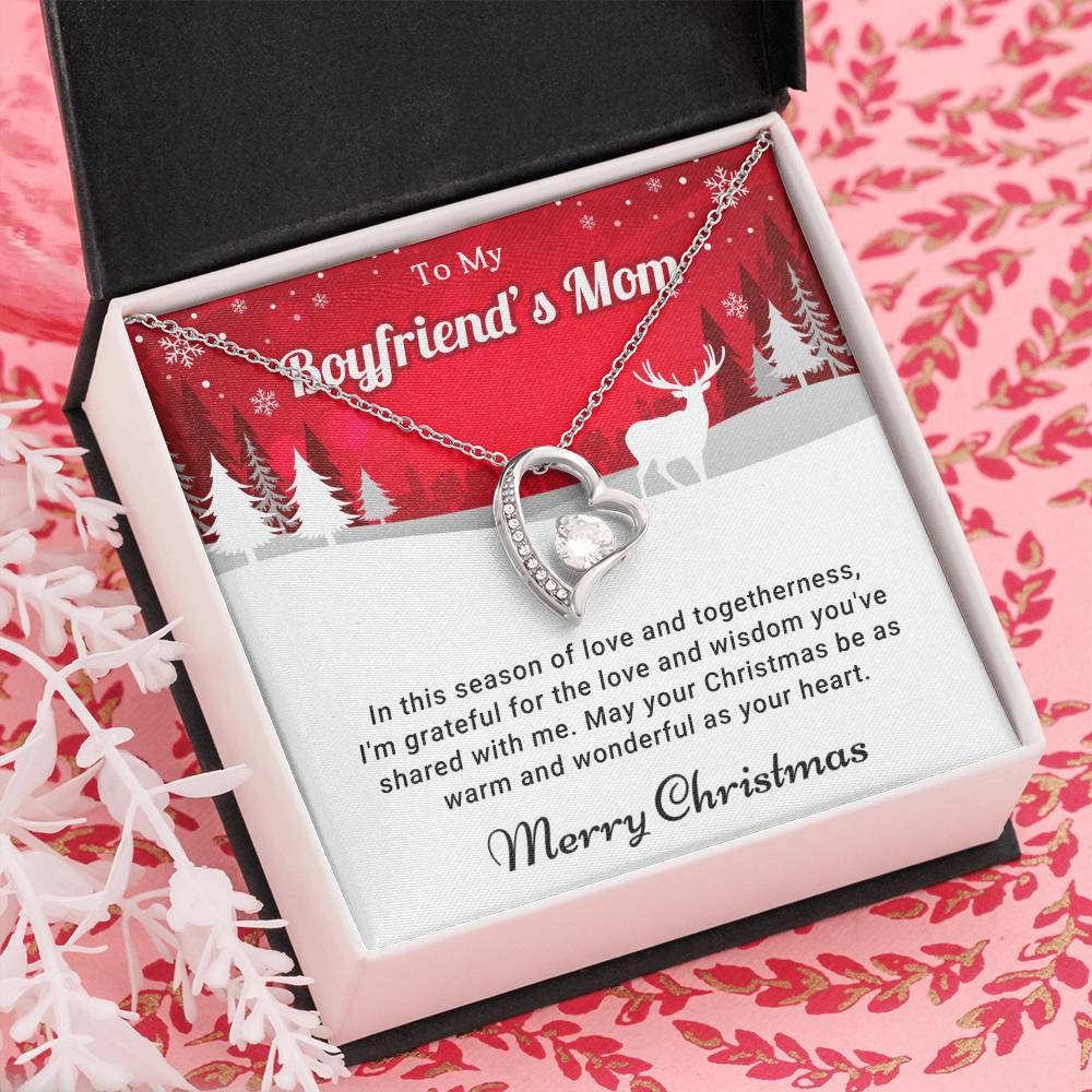 A Christmas Necklace That Captures Your Love for Mom Perfectly A1100