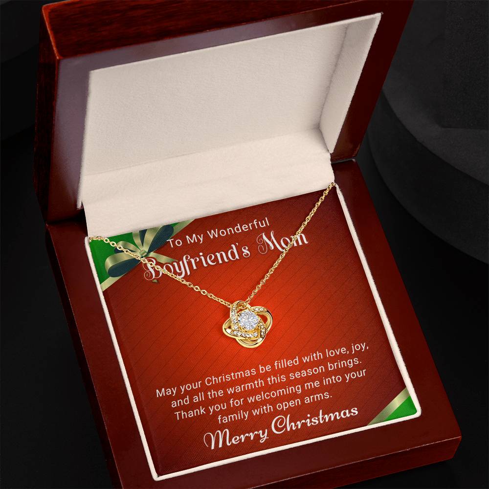 This Christmas, Give a Necklace Gift That Shows Your Love for Your Boyfriend’s Mom A1096