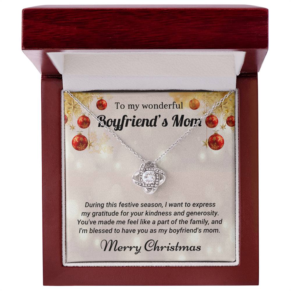 Celebrate the Season with a Beautiful Christmas Necklace for Your Boyfriend’s Mom A1098