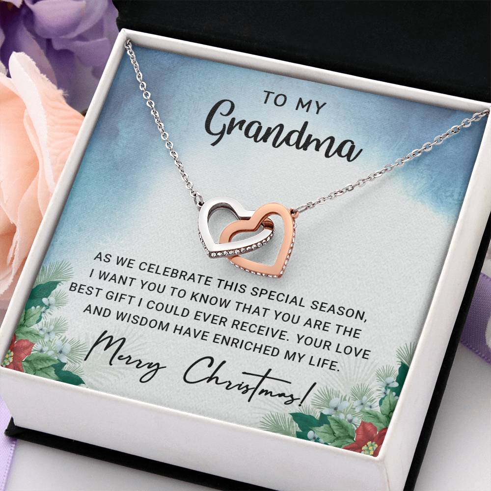 A Christmas Necklace for Grandma: Cherish Moments, Sparkle Memories A1089