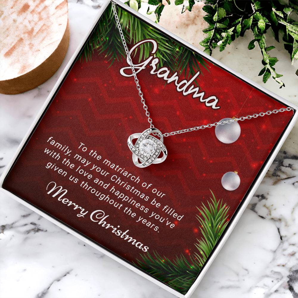 Bring a Smile to Grandma’s Face This Christmas with an Elegant Necklace A1085